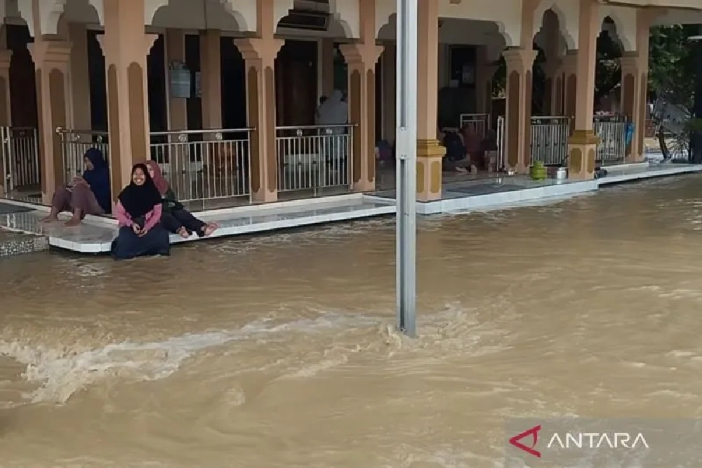 Update Banjir Demak Warga Mengungsi