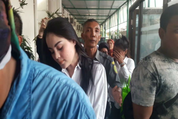 Dipenjara dan Jalani Sidang, Jenifer Dunn Tetap Cantik