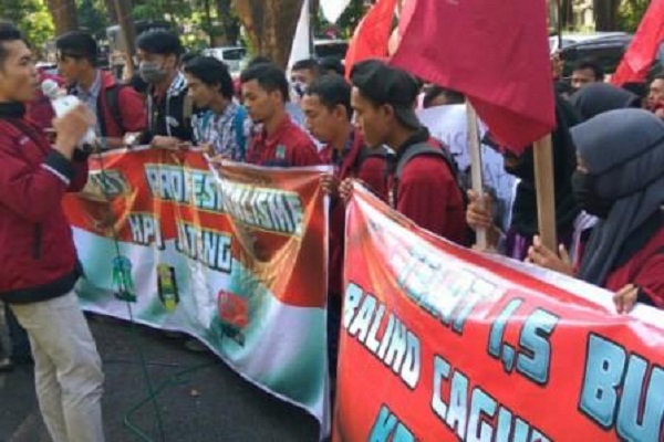 Cium Dugaan Kecurangan KPU Jateng, Mahasiswa Muhammadiyah Turun ke Jalan