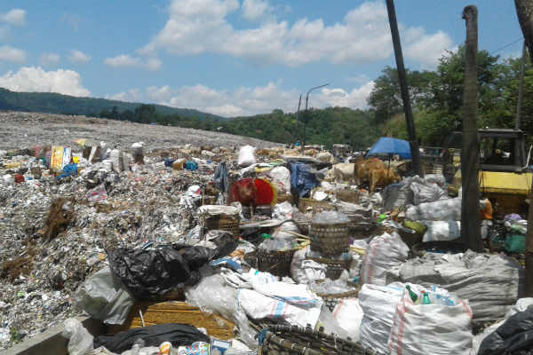 Sampah Timbulkan Bau, Pengelola TPST Piyungan Minta Maaf