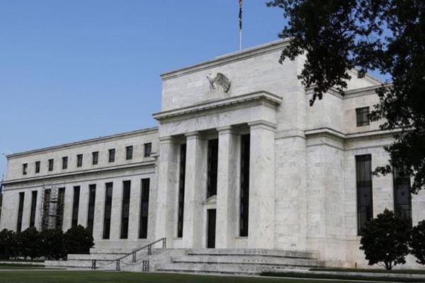 Inflasi AS Capai 2%, The Fed Nyantai