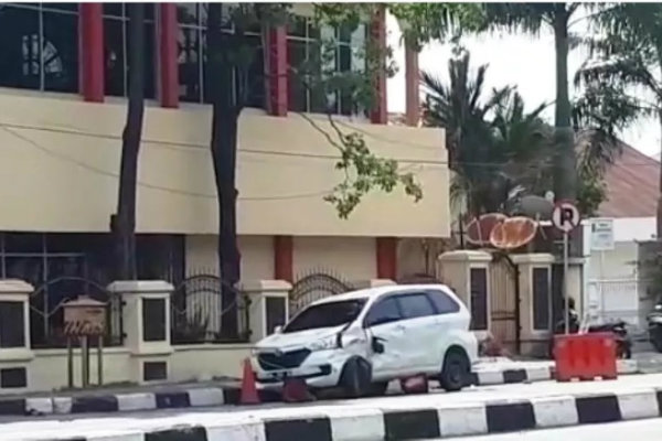 Mapolda Riau Diserang, 2 Polisi Terluka Terkena Tebasan Pedang