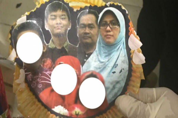 Ditolak Warga, Makam yang sudah Digali untuk Pelaku Bom di Surabaya Diuruk Kembali
