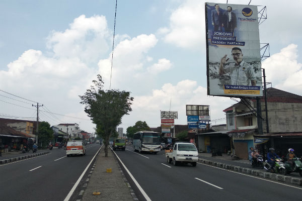 Disemprit Panwaslu, Parpol Sebut Baliho Sekadar Menyapa Pendukung