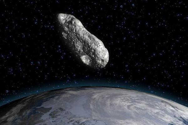 Asteroid Segede Lapangan Bola Mendekati Bumi