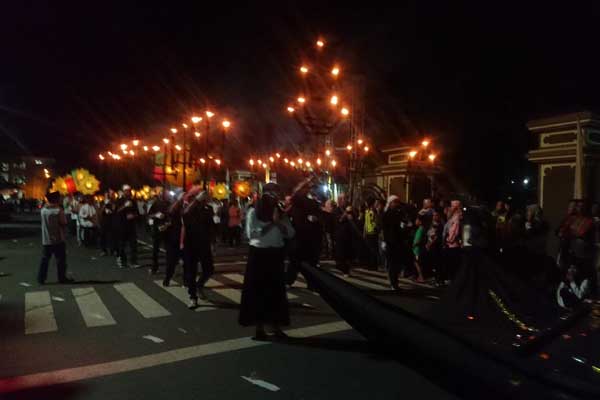 Ribuan Warga Meriahkan Takbir Keliling di Wonosari