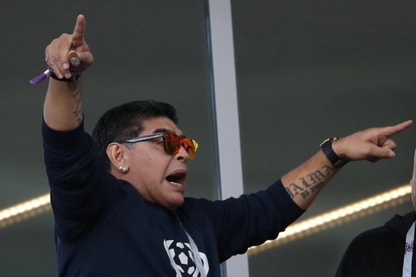 Diego Maradona Berulah Saat Nonton Argentina 