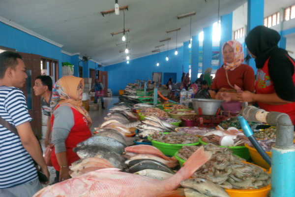 Libur Lebaran, Kebutuhan Ikan di Pantai Depok Capai 4 Ton