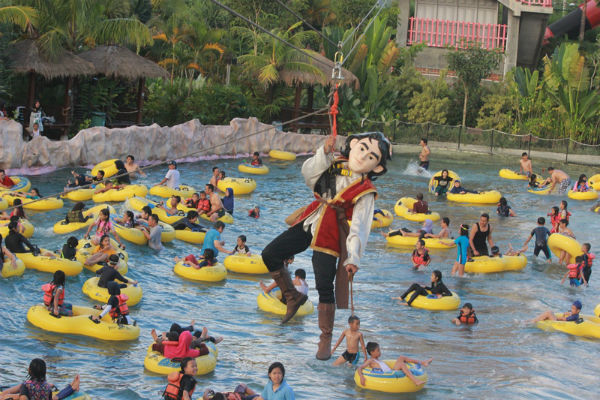 Seru...Ada Flying Jose di Jogja Bay Waterpark