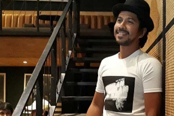 Keblinger Jadi Rocker, Aryo Wahab Akhirnya Bertobat