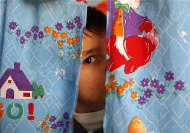 Punya Anak Bikin Makin Bahagia? Belum Tentu