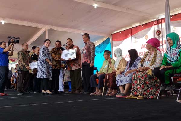 Lansia Bukan Beban, tapi Penyangga Pembangunan