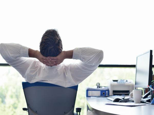 Punggung Kerap Sakit saat Bekerja, Ada Cara Mengatasinya