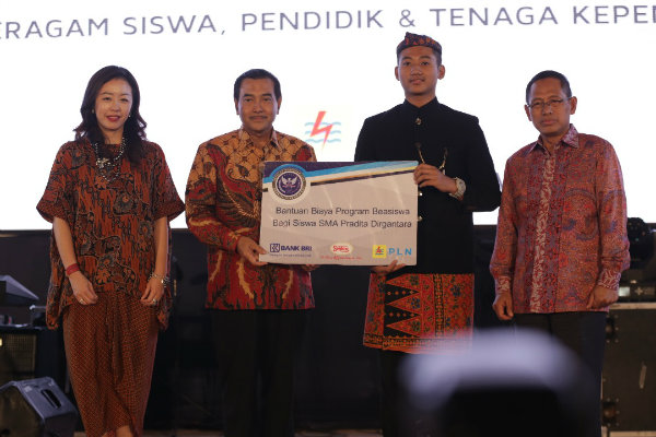 SMA Pradita Dirgantara Diluncurkan, PLN Berikan Bantuan Pendidikan Senilai Rp2,76 Miliar