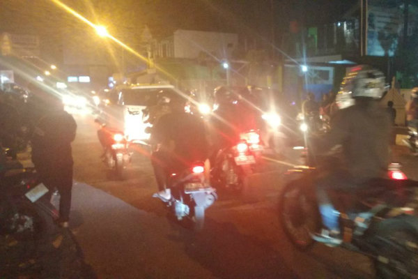 BAKU TEMBAK JAKAL: Akses Jalan Sudah Dibuka Kembali