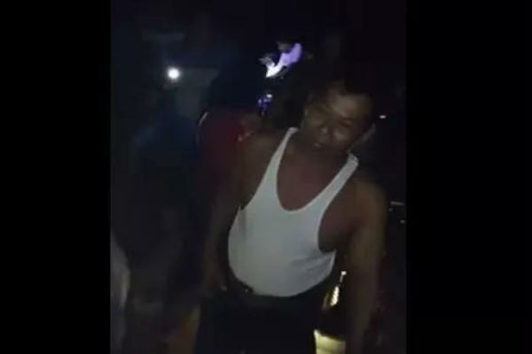 Astaga...Kades Mesum di Kebun Singkong, Videonya Viral