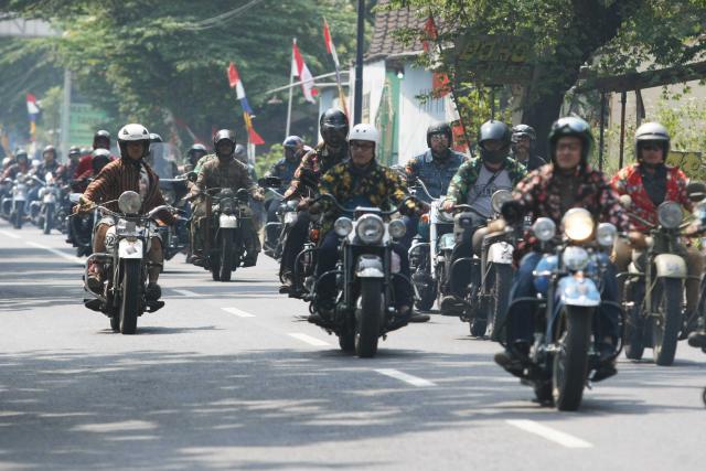 Konvoi Ratusan Harley Davidson Tua di Sleman Pecahkan Rekor Muri