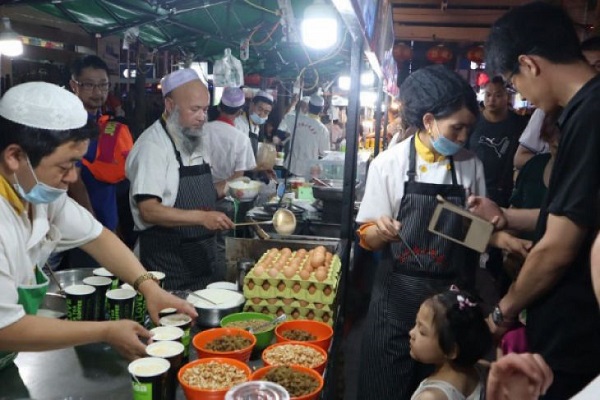 Piknik ke Lanzhou Surganya Kuliner Halal di China