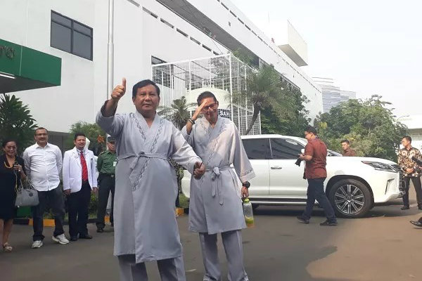 Walah, Prabowo Pilih Disuruh Terjun daripada Disuntik