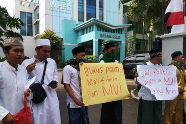 Demo Santri yang Menuntut Ma'ruf Amin Mundur sebagai Ketua MUI Dibubarkan Polisi