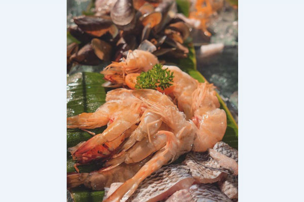 Mau Kuliner Nusantara atau Seafood? Semua Ada di Harper Mangkubumi
