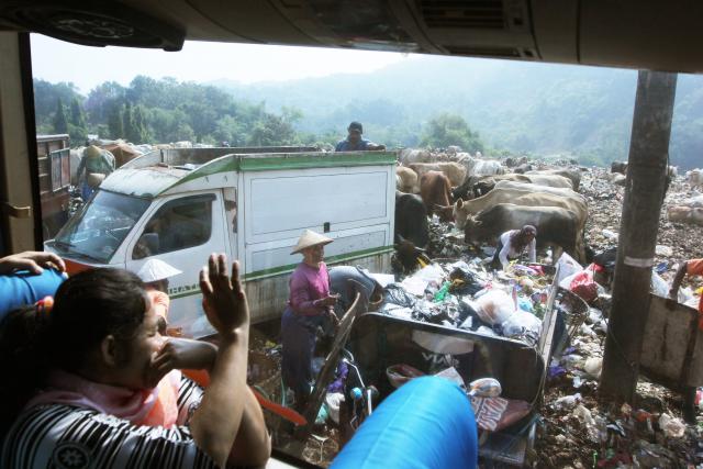 Ratusan Ton Sampah di DIY Tertahan Tak Bisa Masuk TPST Piyungan
