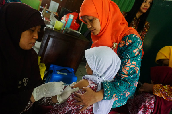 Meski Dinyatakan Haram, DIY Lanjutkan Vaksin MR
