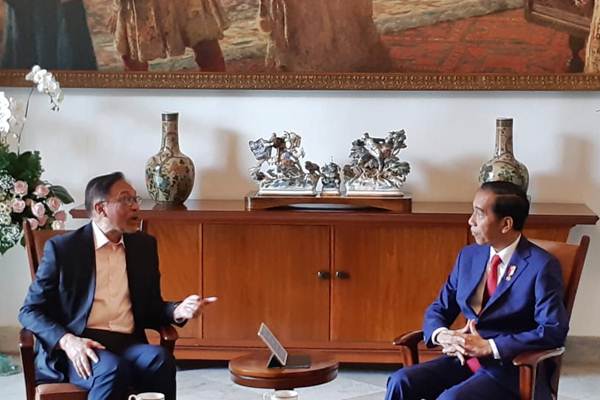Presiden Jokowi dan Anwar Ibrahim Bergurau dan Tertawa Lepas di Istana Bogor