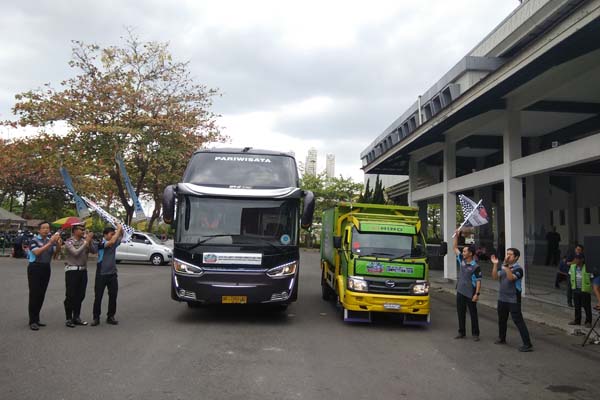 Hino Gelar Kompetisi Mengemudi untuk Sopir Truk dan Bus