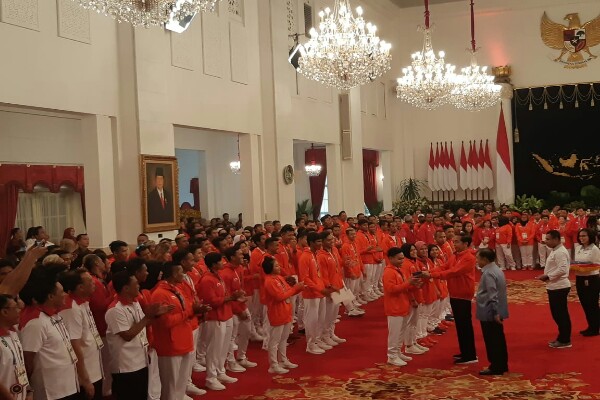 Hore, Presiden Jokowi Serahkan Bonus Peraih Medali Asian Games