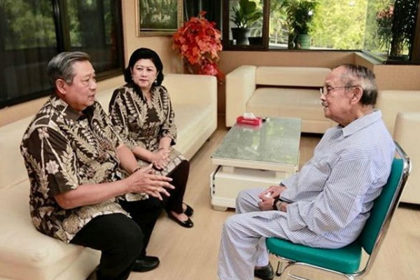 Dibesuk SBY dan Bu Ani, Seperti Ini Kondisi Terkini BJ Habibie