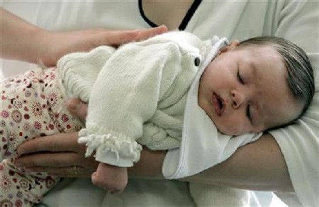 Memijat Bayi Harus Dalam Keadaan Tenang   