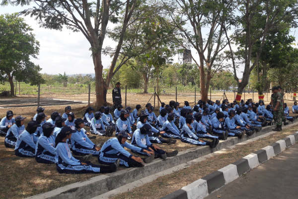 Taruni STTKD Mendapatkan Pelatihan Psikologi dan Kedisiplinan dari TNI