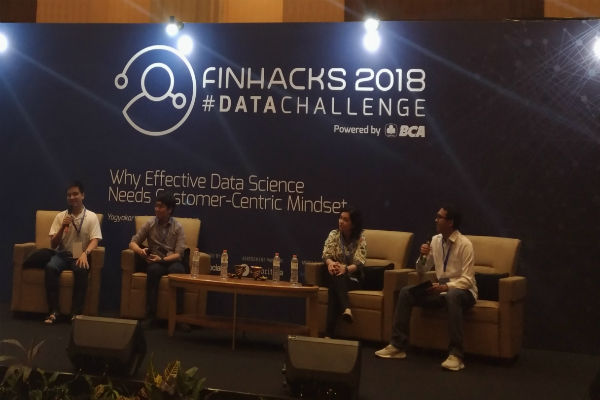 BCA Gelar Roadshow Finhacks 2018 #DataChallenge