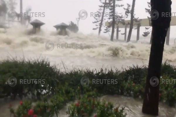 Topan Mangkhut Menerjang Tiongkok, 2,45 Juta Warga Diungsikan