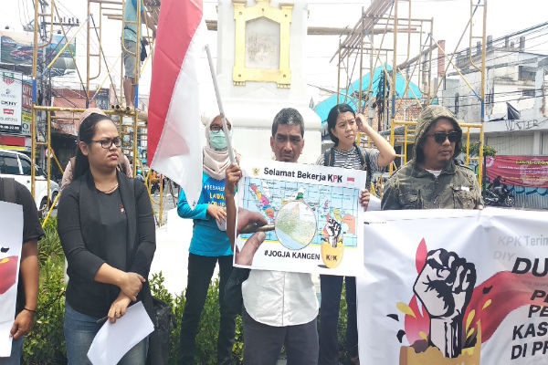 Supaya KPK Tak Lupa Ada Kasus Korupsi di Jogja, Aktivis Kirim Peta Wilayah DIY