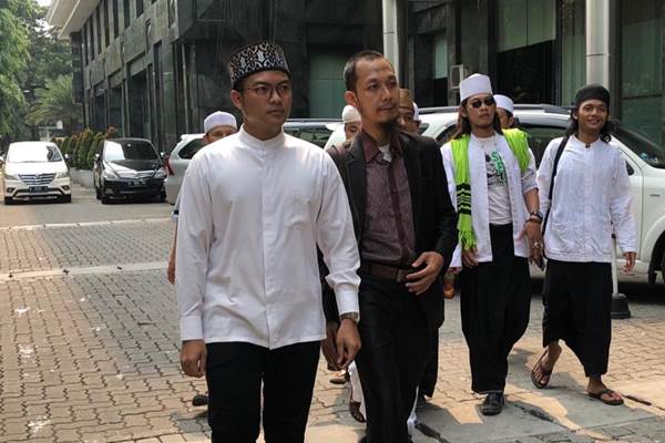 Susupkan Lafadz Laa Ilaaha Illallah di Video Pengeroyokan Haringga Sirla, Denny Siregar Dipolisikan