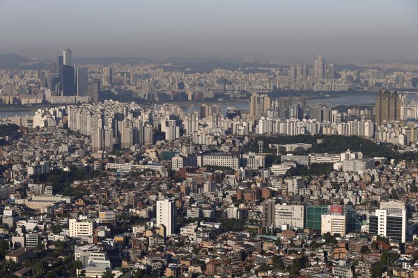 Melihat Seoul, Kota Tua yang Meregenerasi Diri