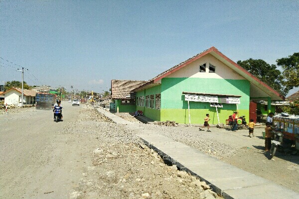 Proyek Pelebaran Jalan Ganggu Proses Belajar Mengajar