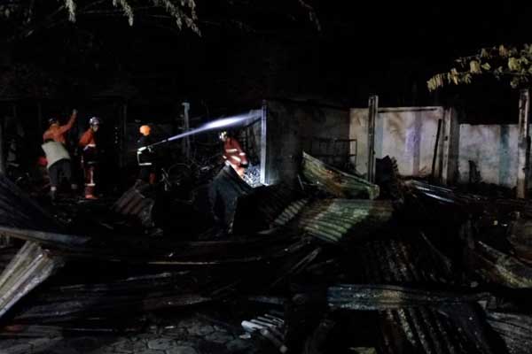 Pasar Mekar Muntilan Terbakar, 21 Los Owol dan Ontel Hangus