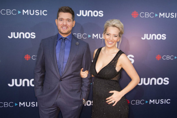 Kehidupan Penyanyi Michael Buble Berubah Setelah Anaknya Didiagnosis Kanker