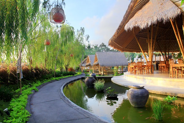 Wisata Kuliner Seraya Mengoleksi Foto Indah di Bali, Ini Rekomendasi Tempatnya