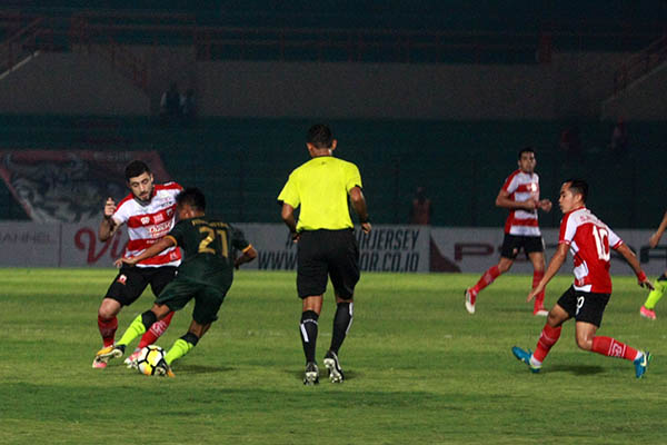 Ditahan Imbang 2-2 Oleh Persipura, Pelatih Madura United Sebut Gol Seharusnya Tak Terjadi