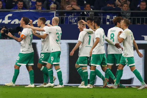 Rangkuman Pekan VIII Bundesliga: Bremen Mengejutkan, Munchen Kembali Menang, Schalke Masih Kelimpungan