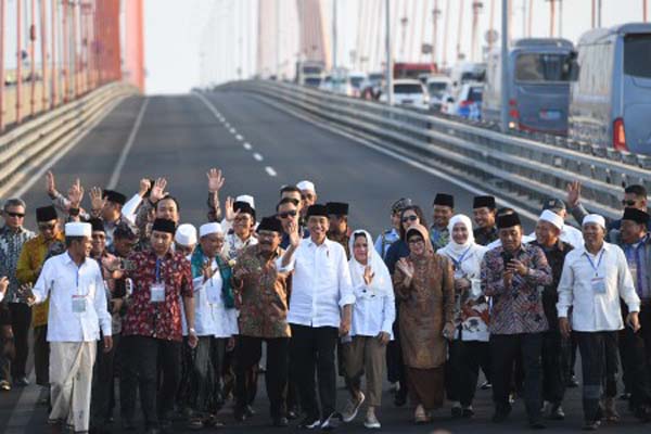 Pembebasan Suramadu Bermuatan Politik? Begini Jawaban Jokowi