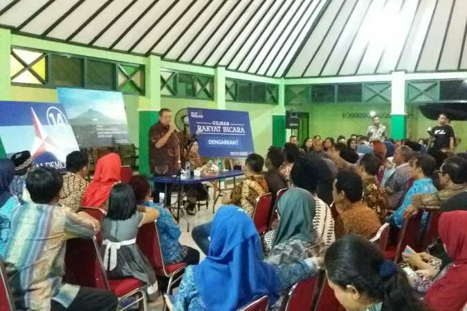 Kunjungan ke Jogja, SBY Terima Curhat Petani Garam hingga Buruh