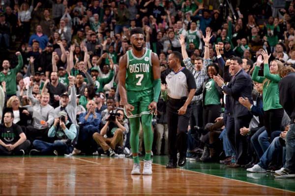 Basket NBA, Detroit Dikalahkan Klub Boston Celtics 