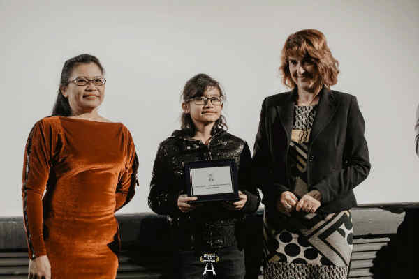 Belia Jogja Terima Penghargaan Film di Italia 