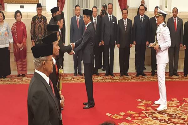 Ini Enam Tokoh yang Ditetapkan Jadi Pahlawan Nasional oleh Jokowi