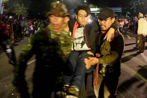 Detik-Detik saat Saling Dorong di Atas Viaduk Berujung 3 Tewas dalam Tragedi Surabaya Membara